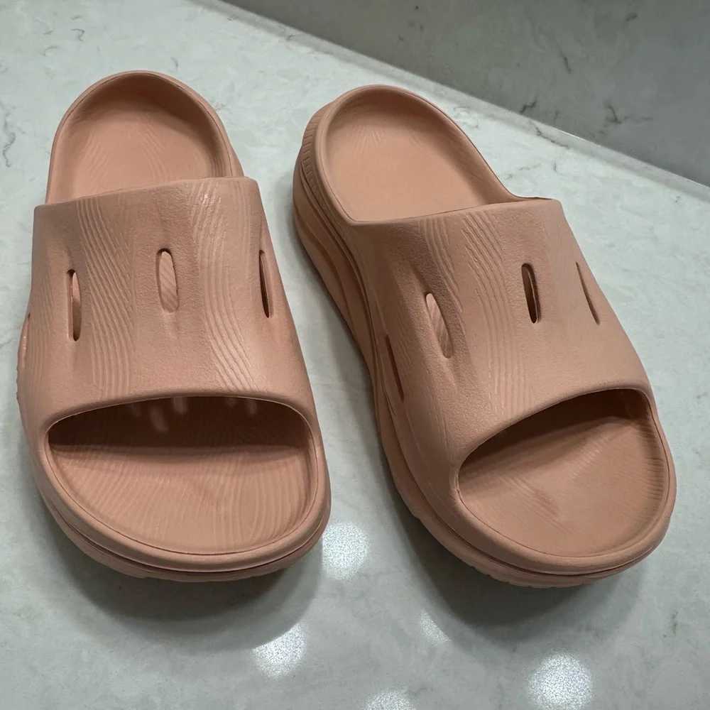 HOKA Recovery Slide, Size 8, Light Peach - Picture 1 of 9